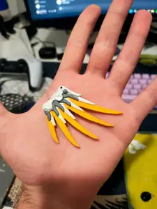 Mercy Valkyrie Wings charm/keychain
