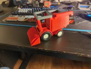 DUPLO Combine Harvester
