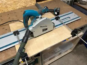 Track saw parallel guide 16 mm (Makita, Festool, Bosch, Metabo...)