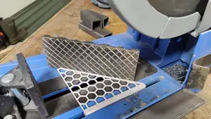 Crosscut saw 45° angle template