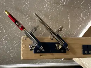 modular Airbrush stand wall mounted - no supports -