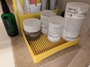 Shampoo stand