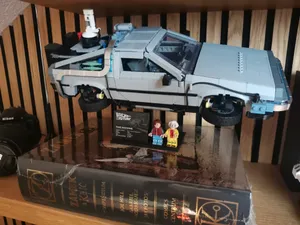 Lego 10300 DeLorean