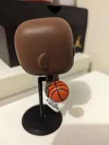 Funko Pop Vinyl Stand - Michael Jordan
