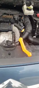 Citroen Berlingo otevírání kapoty