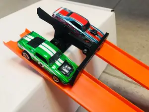 Diecast Hotwheels simple start gate