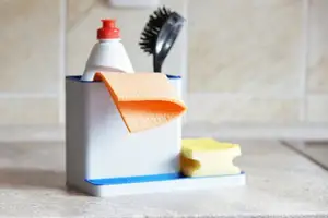 Kitchen organizer with integrated drip box (Easy to print and usefull)