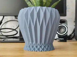 Dark Crystal Urn Plant pot and Planter - Vase mode design