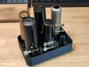 Saxophone mouthpiece stand