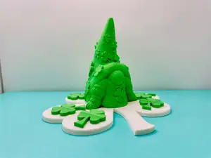 Lucky Clover Girl Gnome