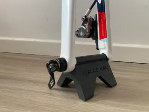 Road/gravel bike transport assistant _ Front wheel place holder (100mm and 110mm through axle)