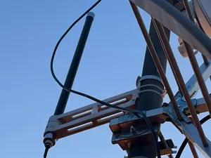 1090Mhz antenna holder