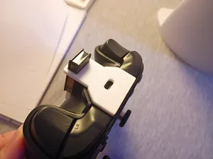 Flydigi Vader 4 pro slot cover with dongle holder