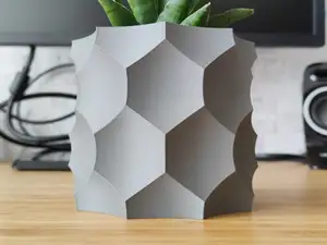 Anti-sphere 2 Plant pot and Planter - Vase mode design