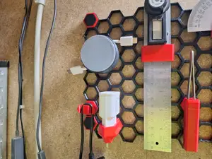 USB cable reel insert for Honeycomb storage