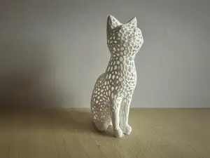 Voronoi Cat Statue