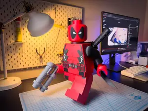 The FREE Deadpool Modular Figure!