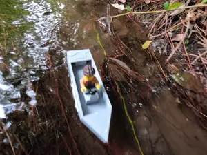 FLOATING Lego boat