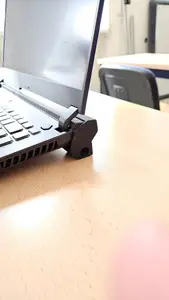 ASUS ROG Strix 15 stand