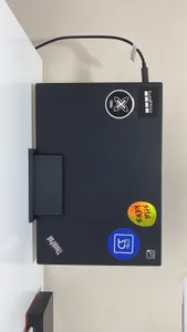 Laptop vertical closed stand