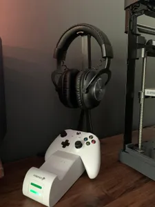 Headphone stand for fosman xbox charging dock
