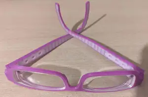 Glasses (frame)