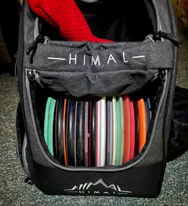 Disc golf rack divider for rack or for disc golf bag