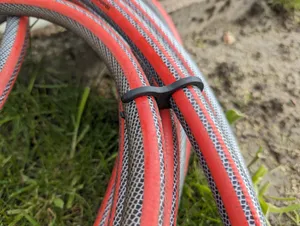 Garden hose rolling help clip Gardena for 3/4" and 1/4"