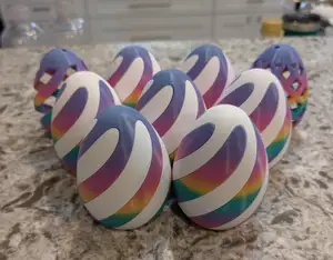 Screw Together Egg with Money Holder (Similar to the "Impossible" models)