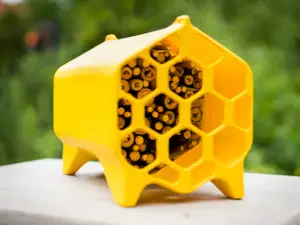Bee Hotel !!!!DONT 3D PRINT THE TUBES!!!!