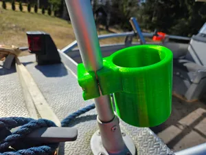 Boat handrail cup holder to vertical pipe Ø25mm