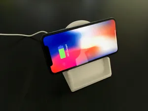 IKEA Rallen Wireless Charging iPhone Xs Max / Nokia 7 Plus / Samsung Note 9 Stand