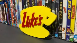 Luke's diner sign fridge magnets from Gilmore Girls