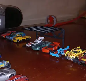 Parking with roof for three 1/64 cars (Hotwheels)