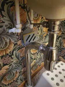 Cleaning sponge hanger for up to 20mm pipes