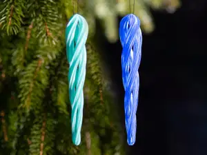 Spiral Ribbon Icicle 2025