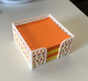 Voronoi Post-it Holder