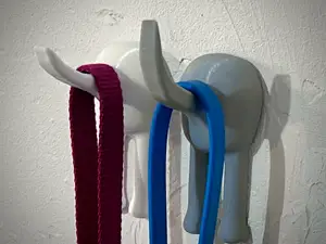 Dog Tail/Butt Leash Holder