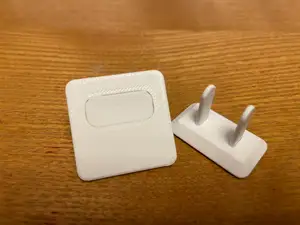 simple electrical outlet cover for 2- and 3-prong outlets (NEMA 1-15 and 5-15)