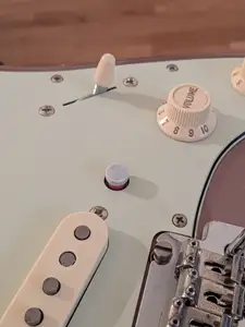 MX Switch electric guitar mount and keycap.