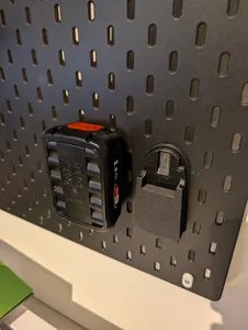 Bosch Green DIY 18V Battery Mount Skadis