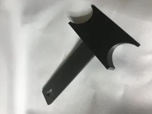 Spatula with corners for easier removal of supports