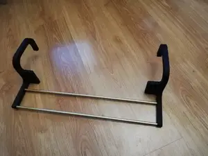 Radiator hanger for drying clothes