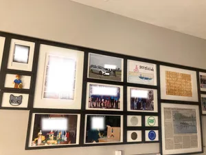 Expandable Image Frames