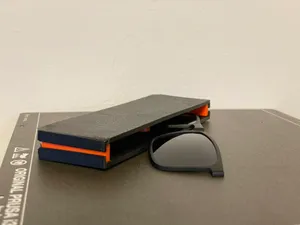 Simple case for sun protector glasses clip