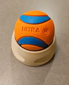 Dog Ball Holder. Chuckit Ultra XL