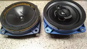 Toyota JZX90 front right and left speaker baskets, wire clips, and retaining ring for retail 5 1/4" speaker