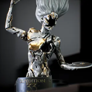 The Paintress from Clair Obscur Expedition 33 - Fan Art Bust - Print By Parts - La pintora de Clair Obscur Expedition 33 - Busto - Impresión por partes