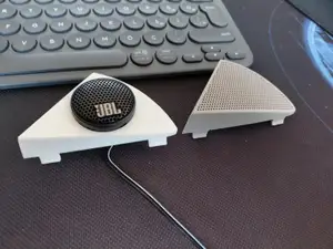 Fiat Linea / Punto Custom Tweeter cover for JBL stage2 components
