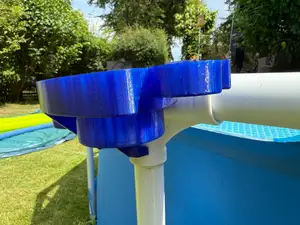 Cup holder for Intex pool with plastic corners